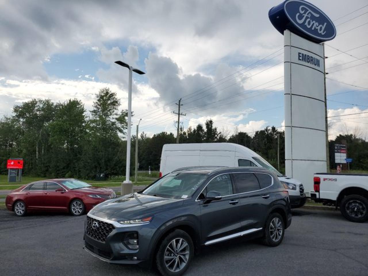 Used 2019 Hyundai Santa Fe Luxury for sale in Embrun, ON