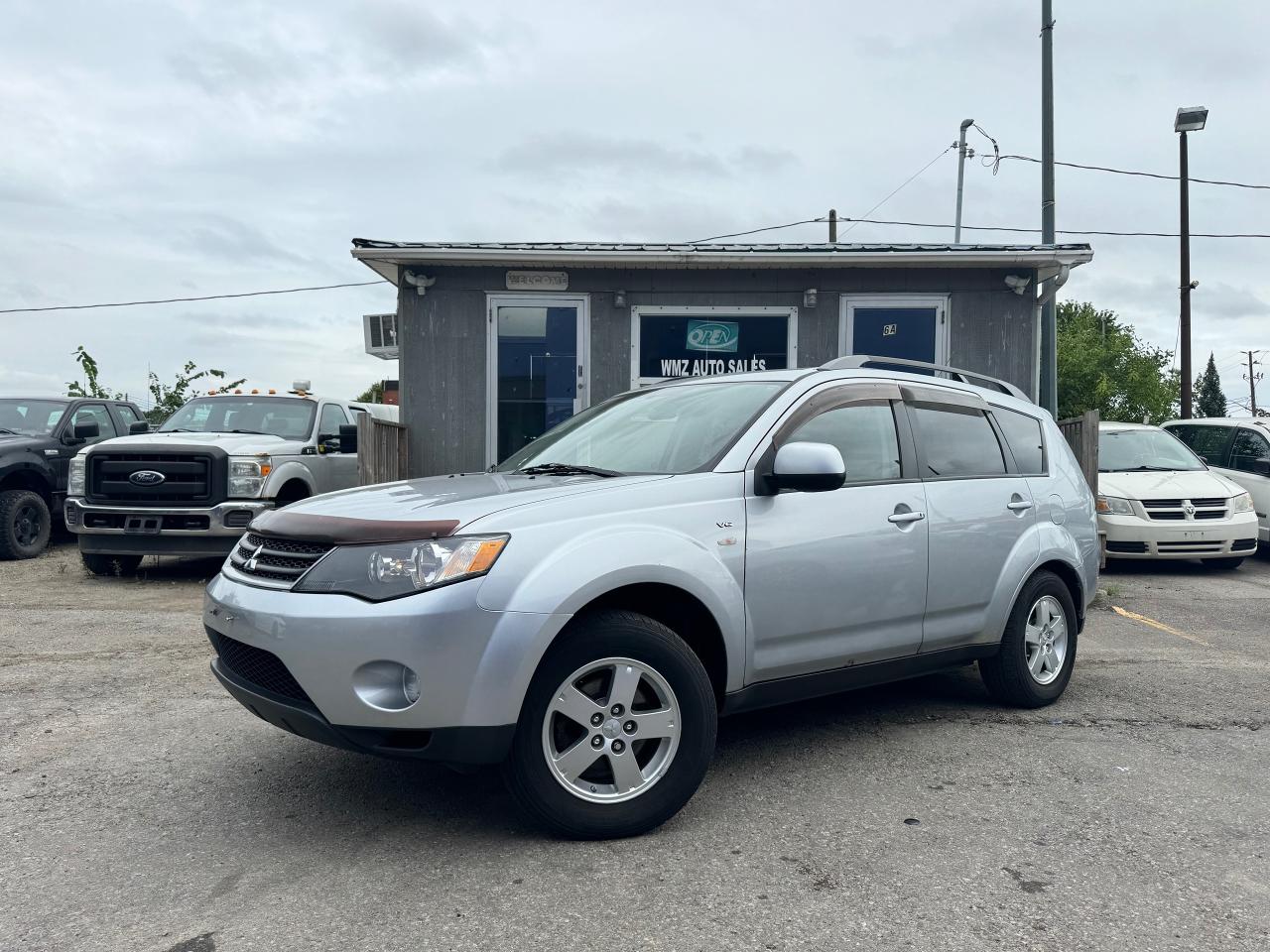 2008 Mitsubishi Outlander 4WD 4dr LS 7-pass
