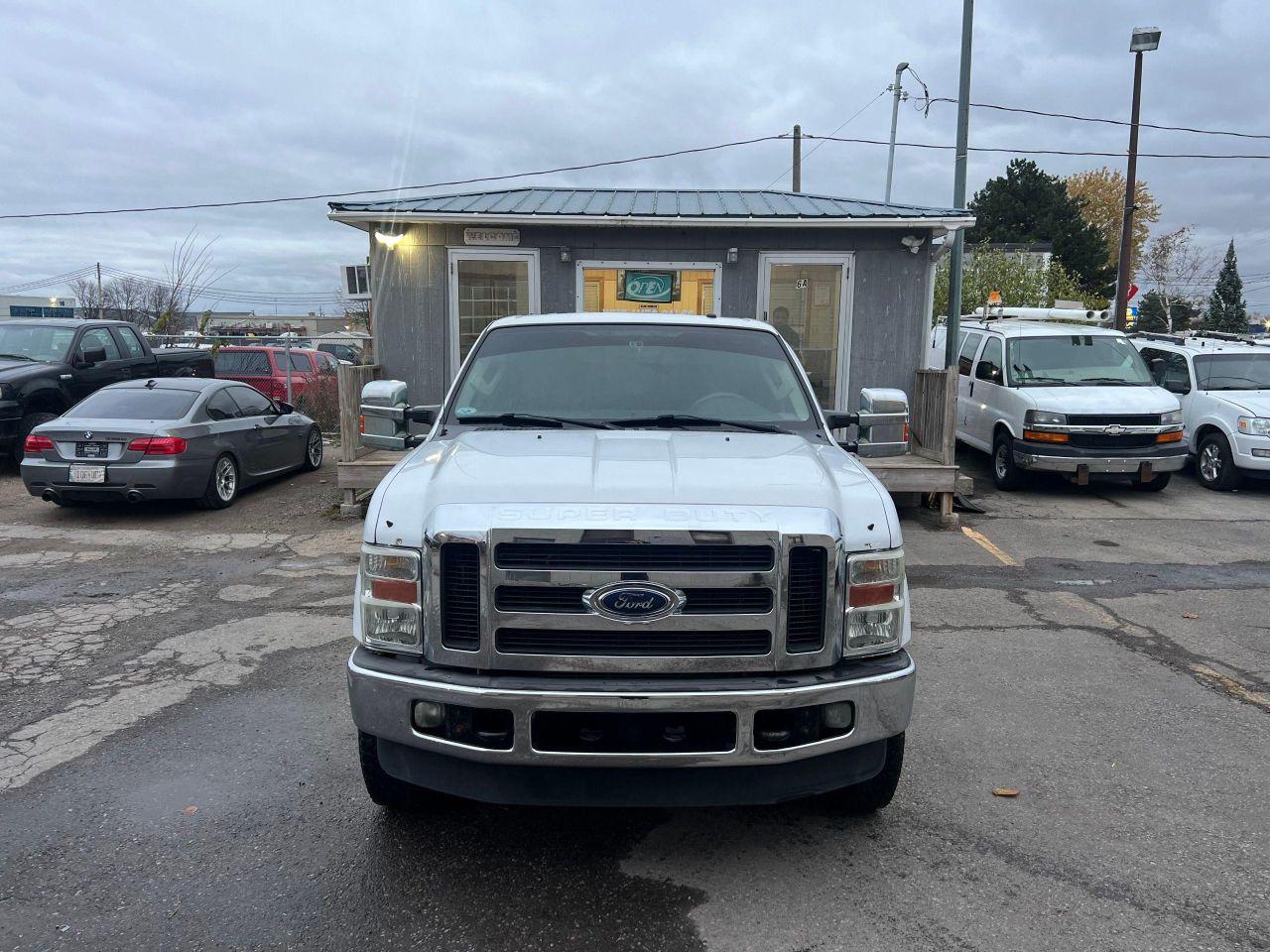 2008 Ford F-250 LARIAT - Photo #2
