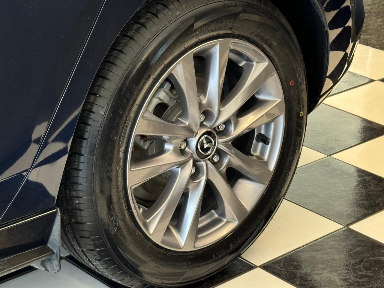 2021 Mazda MAZDA3 GS Sport+BSM+LKA+New Tires+Brakes+CLEAN CARFAX Photo112