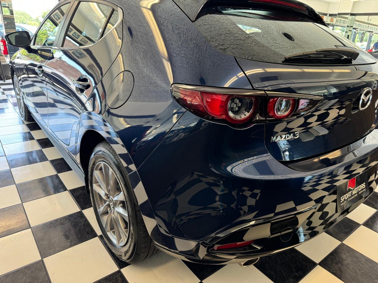 2021 Mazda MAZDA3 GS Sport+BSM+LKA+New Tires+Brakes+CLEAN CARFAX - Photo #39