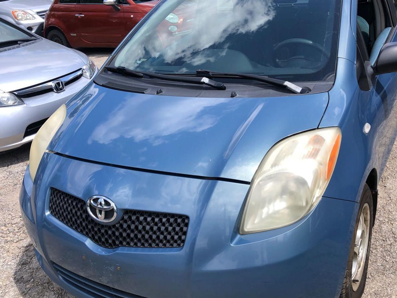 2007 Toyota Yaris LE - Photo #1