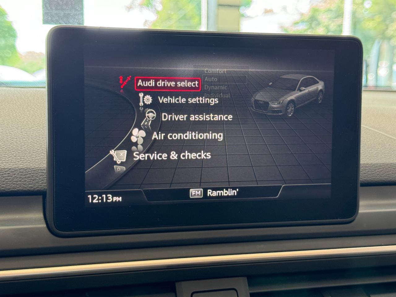 2019 Audi A4 Komfort Quattro AWD+New Tires+Brakes+CLEAN CARFAX - Photo #32