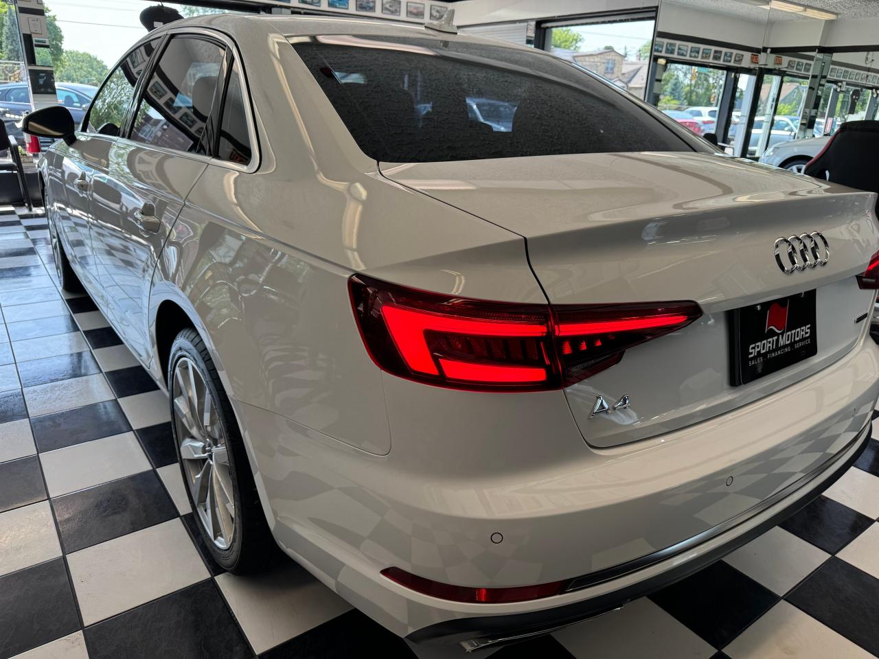 2019 Audi A4 Komfort Quattro AWD+New Tires+Brakes+CLEAN CARFAX Photo113