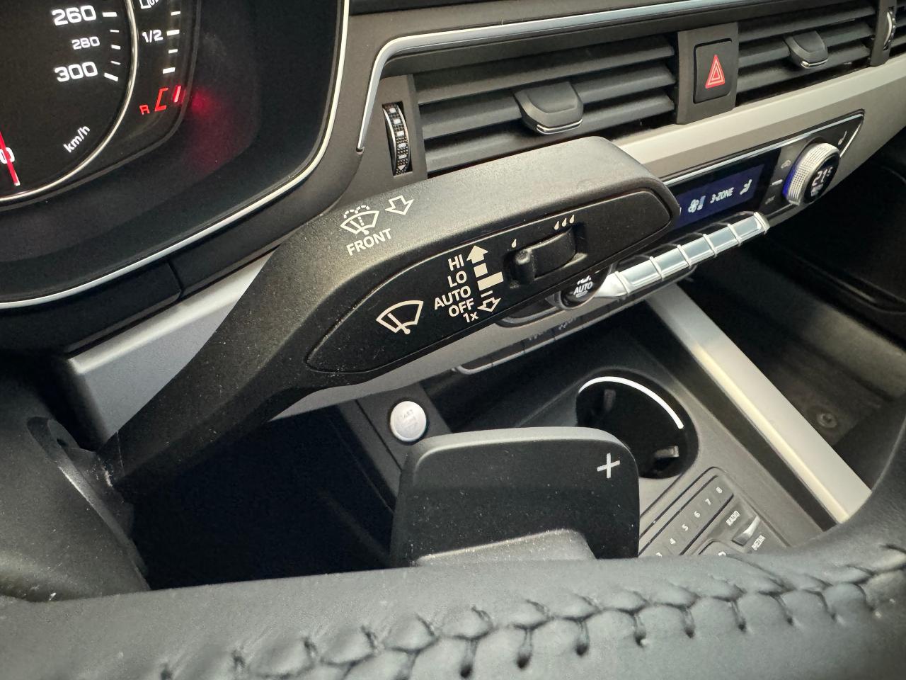 2019 Audi A4 Komfort Quattro AWD+New Tires+Brakes+CLEAN CARFAX Photo119