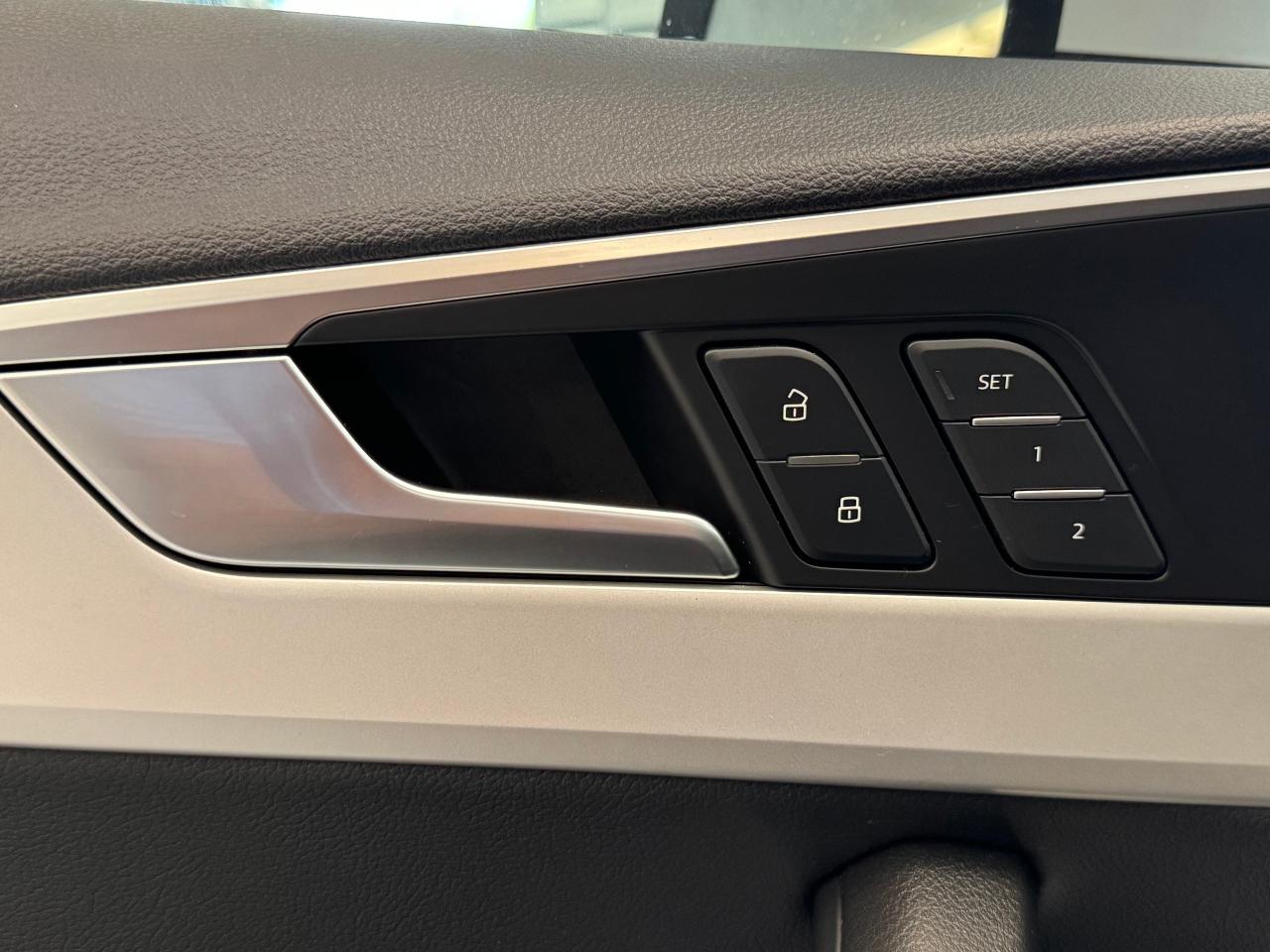2019 Audi A4 Komfort Quattro AWD+New Tires+Brakes+CLEAN CARFAX Photo123