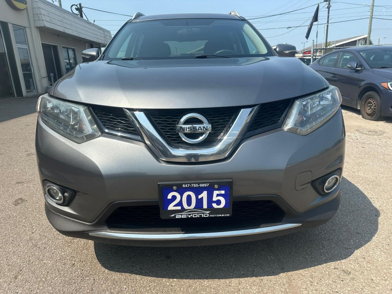 Used 2015 Nissan Rogue SV CERTIFIED WITH 3 YEARS WARRANTY INCLUDED. for sale in Woodbridge, ON