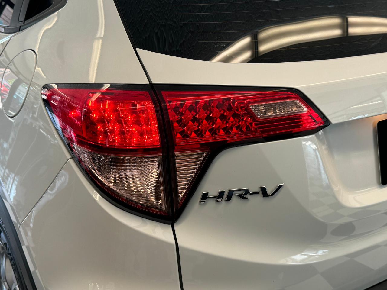 2017 Honda HR-V LX AWD+New Brakes+Camera+Heated Seats+CLEAN CARFAX - Photo #57