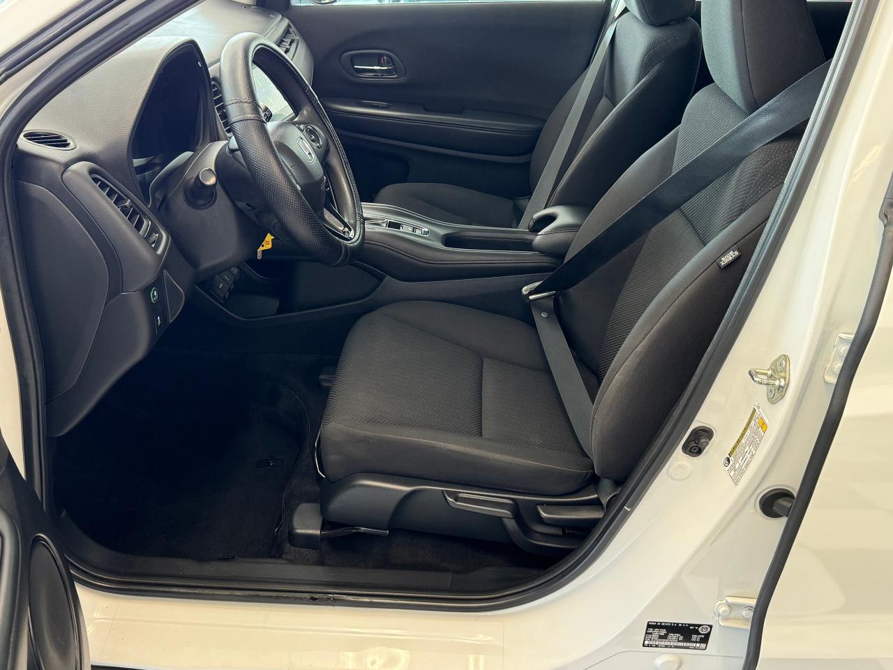 2017 Honda HR-V LX AWD+New Brakes+Camera+Heated Seats+CLEAN CARFAX - Photo #19