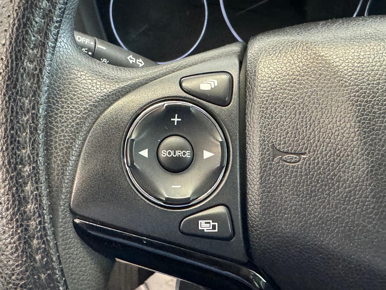 2017 Honda HR-V LX AWD+New Brakes+Camera+Heated Seats+CLEAN CARFAX - Photo #46
