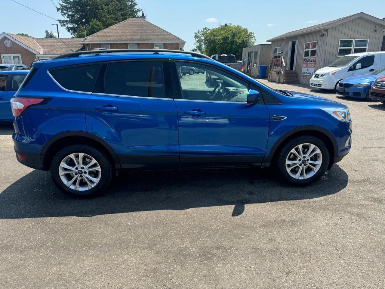 2017 Ford Escape SE, AUTO, 4 CYL, ONLY 121KMS, CERTIFIED - Photo #6