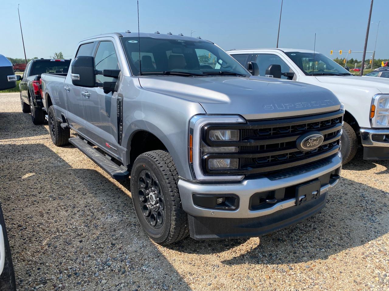2024 Ford F-350 Super Duty SRW LARIAT 4WD Crew Cab 8' Box 618A Photo