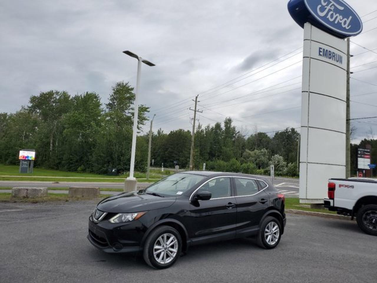 Used 2019 Nissan Qashqai S for sale in Embrun, ON