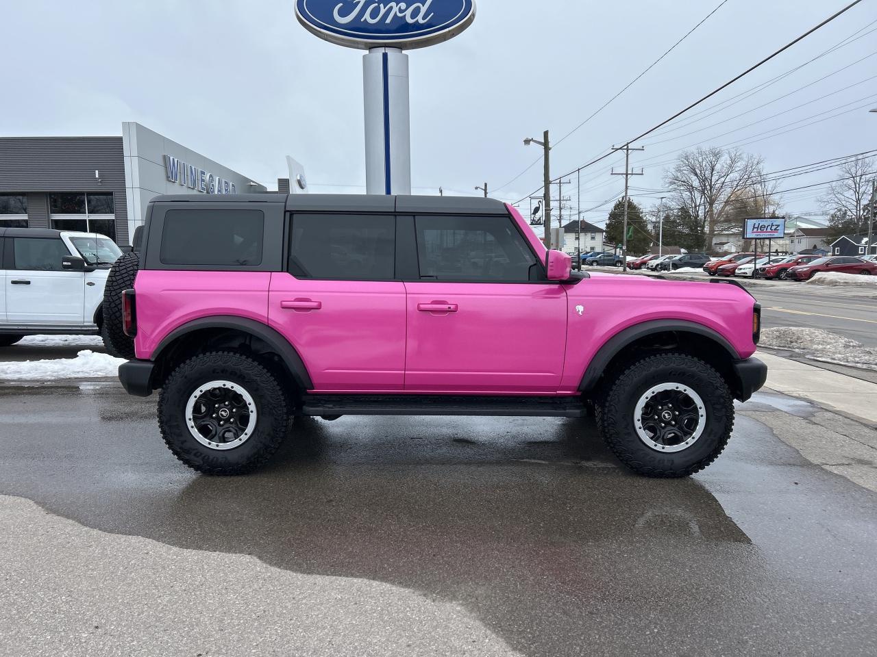 2024 Ford Bronco Outer Banks  - Navigation -  Heated Seats Photo