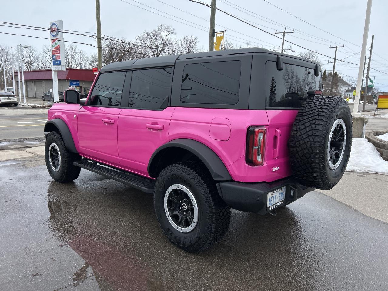2024 Ford Bronco OUTER BANKS 4 DOOR 4X4 Photo