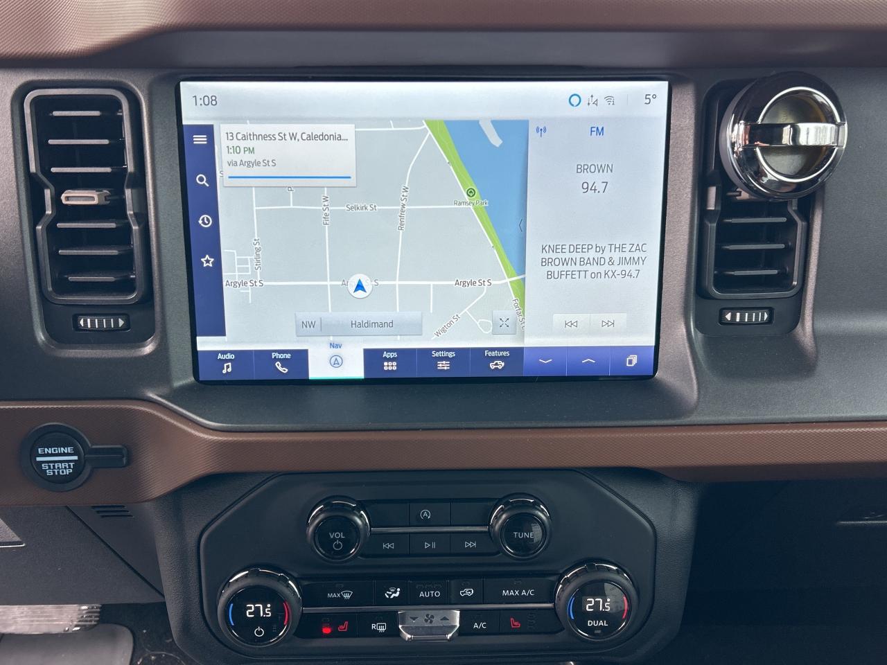 2024 Ford Bronco OUTER BANKS 4 DOOR 4X4 Photo