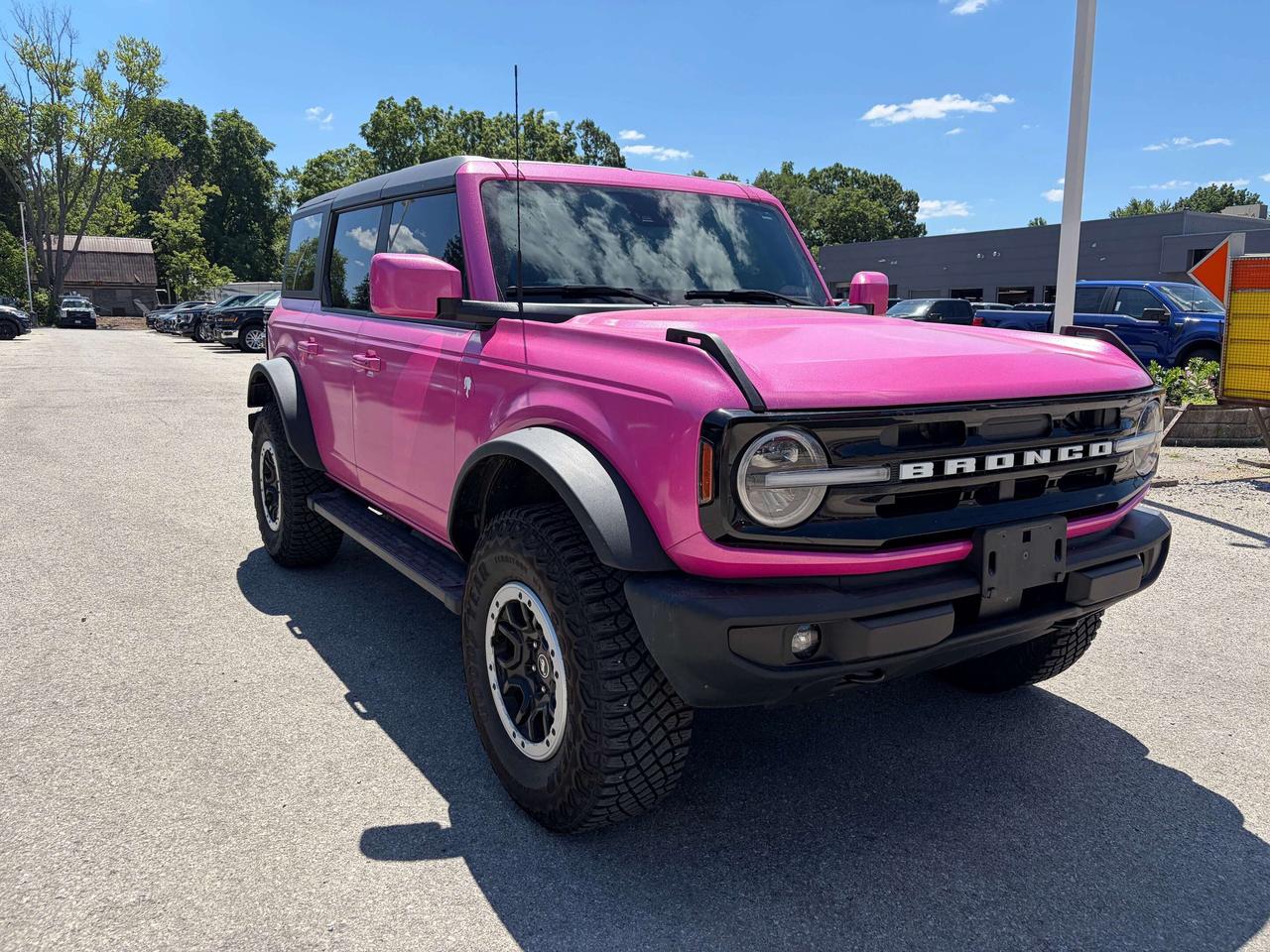 2024 Ford Bronco OUTER BANKS 4 DOOR 4X4 Photo4