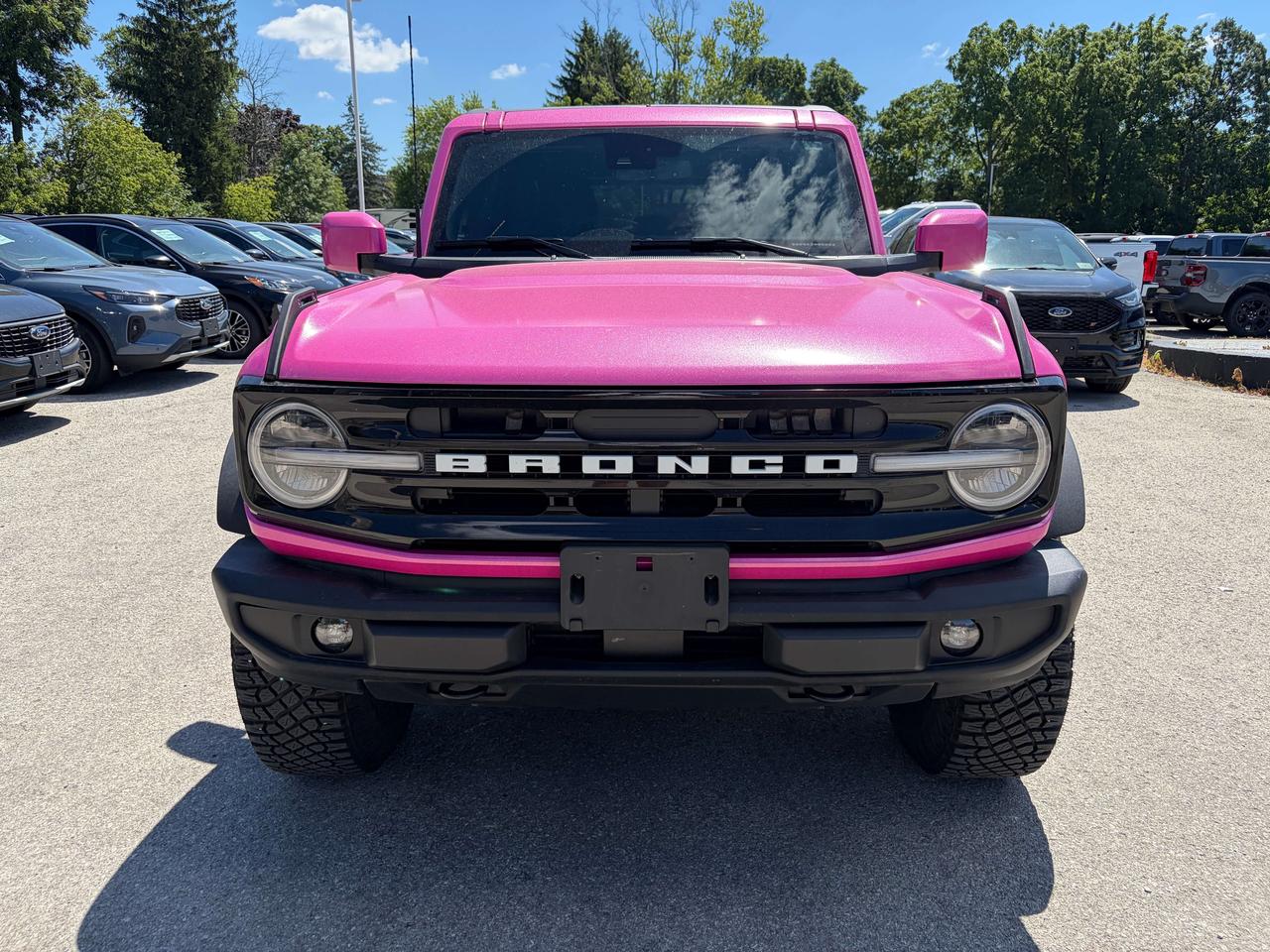 2024 Ford Bronco OUTER BANKS 4 DOOR 4X4 Photo