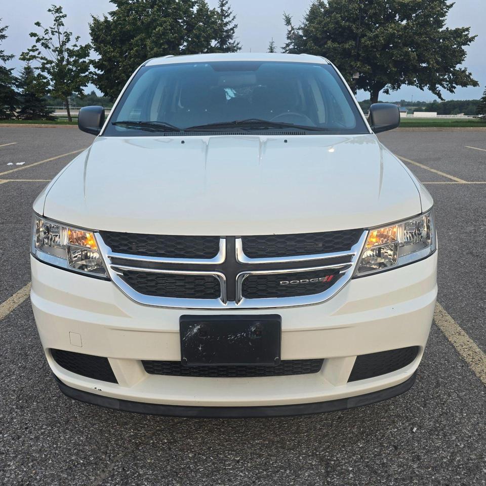 <p>No Accidents, Clean Carfax, Low Km, Keyless Entry, Air Conditioning, Power Locks, Power Windows, Power Steering, Traction Control, Two sets of keys, Push Start, 7 Passenger, Dual AC. Drive super nice and smooth. <strong>AUTO CHOICE</strong> 2-4040 Sheppard Ave E, Scarborough, M1S 1S6. Contact <strong>647 388 5969</strong> or <strong>hello@autochoiceinc.ca</strong></p><p>&nbsp;</p><p>&nbsp;</p>