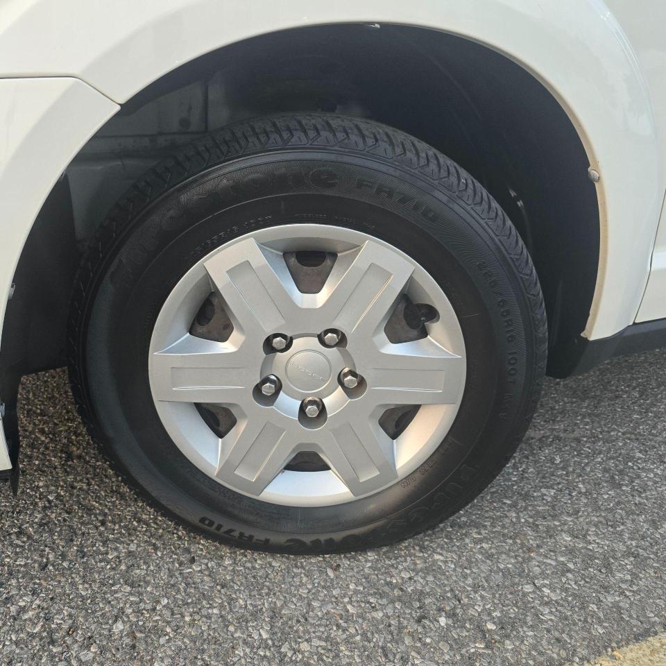 2012 Dodge Journey FWD 4dr Canada Value Pkg - Photo #8