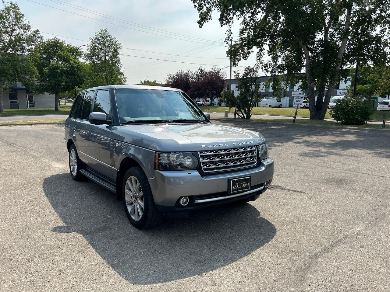 Used 2012 Land Rover Range Rover 4WD 4dr SuperCharged Vogue for sale in Calgary, AB