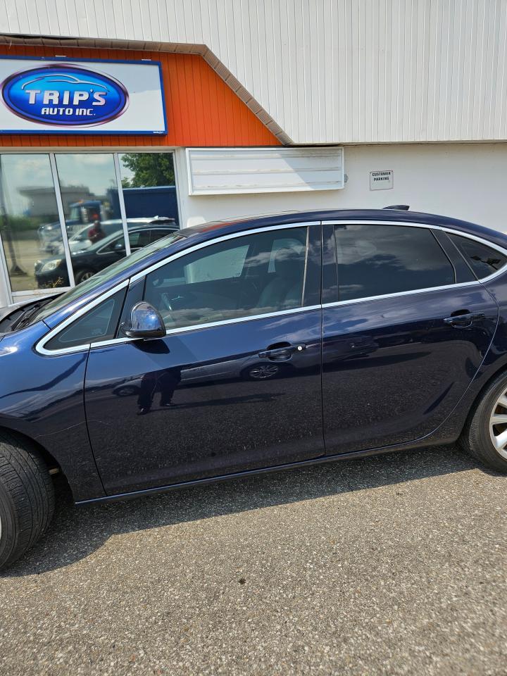 2015 Buick Verano 4dr Sdn w/1SD - Photo #2
