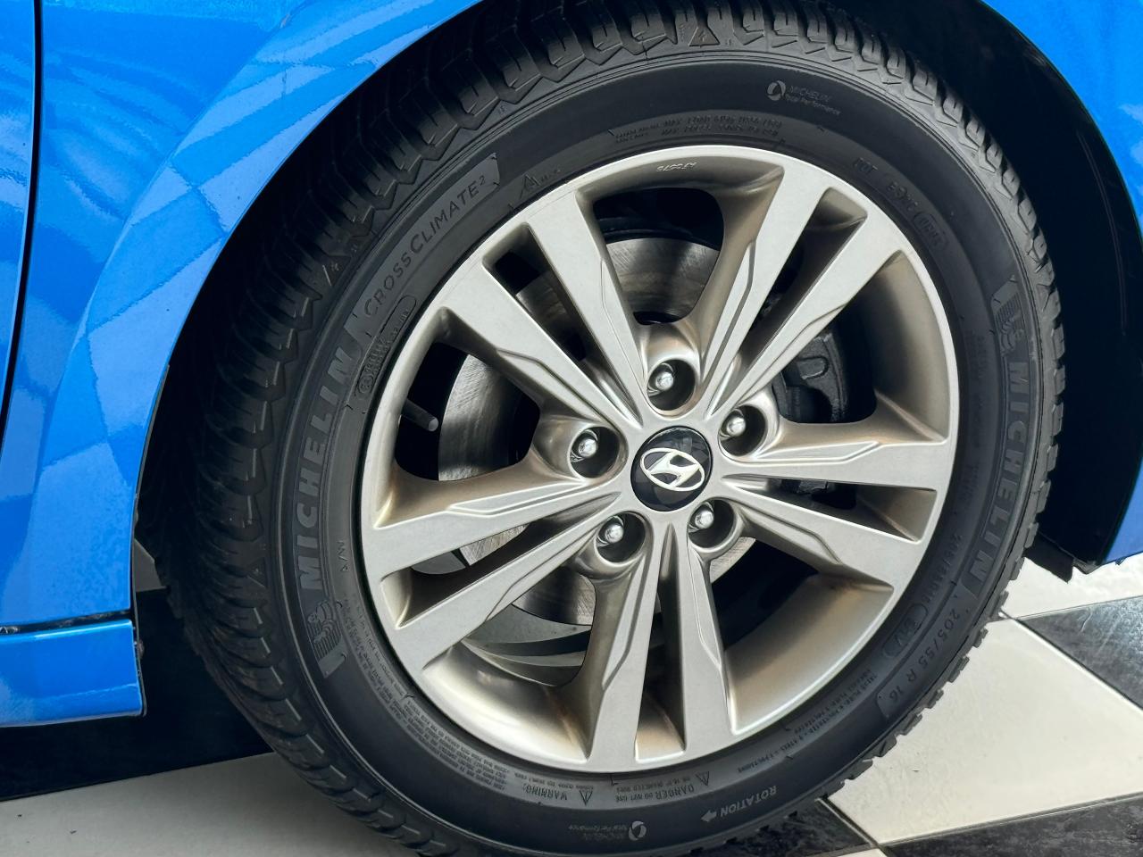 2017 Hyundai Elantra GL+New Brakes+ApplePlay+Heated Seats+CLEAN CARFX - Photo #56