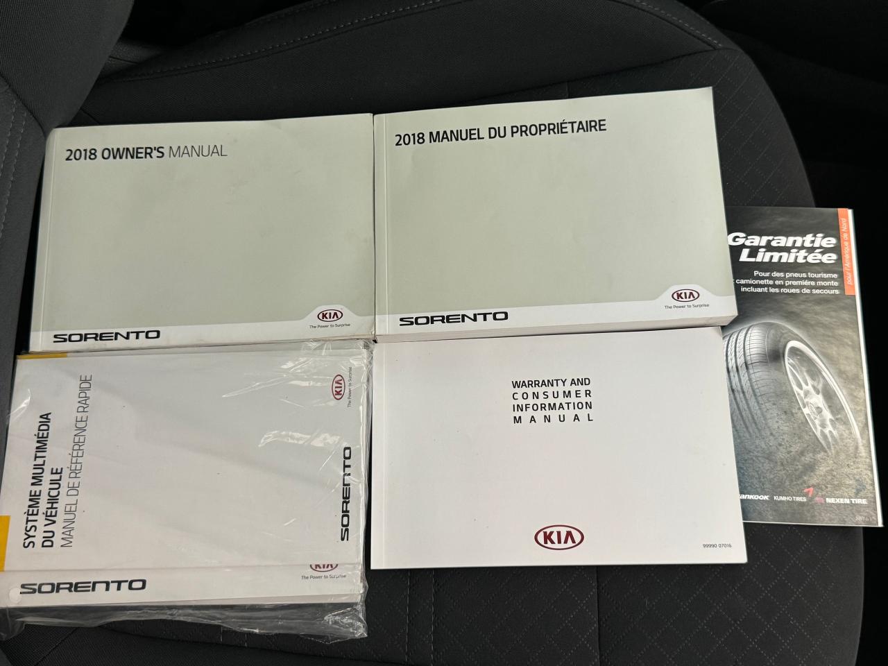 2018 Kia Sorento LX AWD V6 7 Passenger+ApplePlay+BSM+Heated Seats Photo91