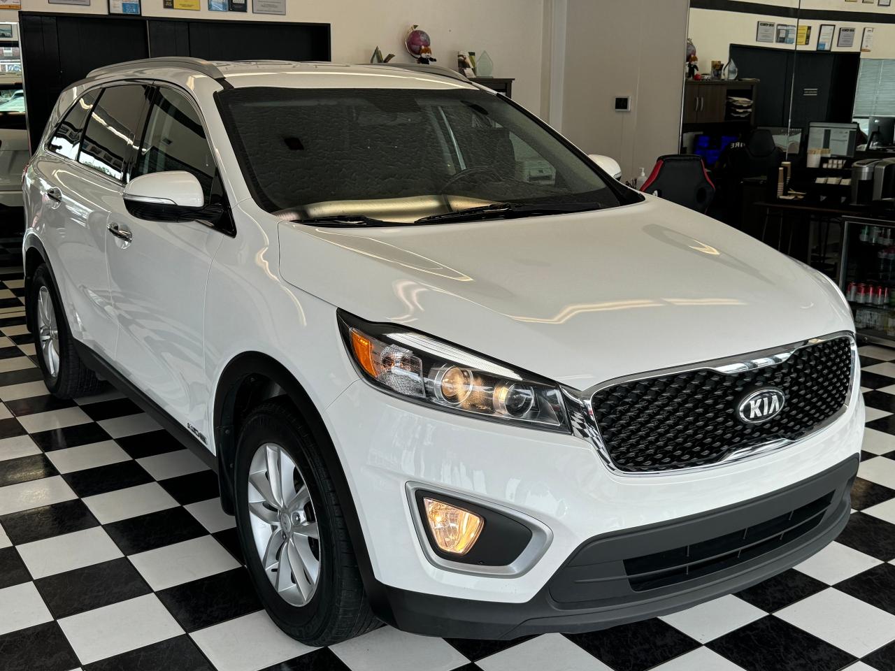 2018 Kia Sorento LX AWD V6 7 Passenger+ApplePlay+BSM+Heated Seats Photo70