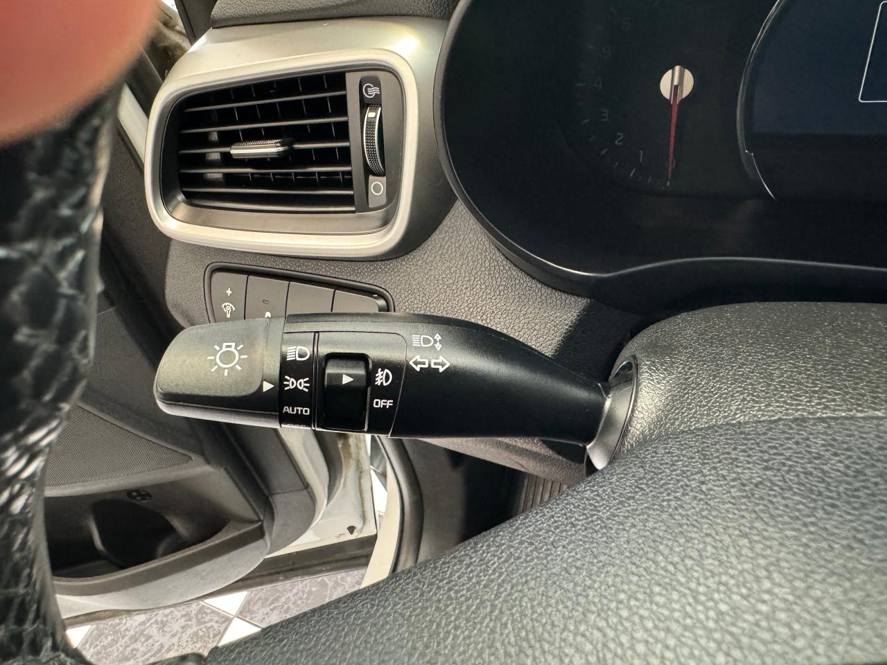 2018 Kia Sorento LX AWD V6 7 Passenger+ApplePlay+BSM+Heated Seats Photo109