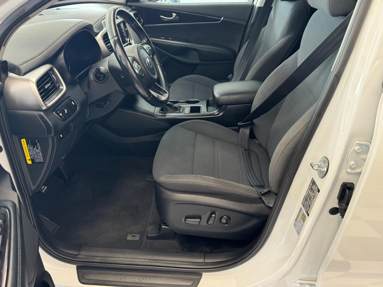 2018 Kia Sorento LX AWD V6 7 Passenger+ApplePlay+BSM+Heated Seats - Photo #19