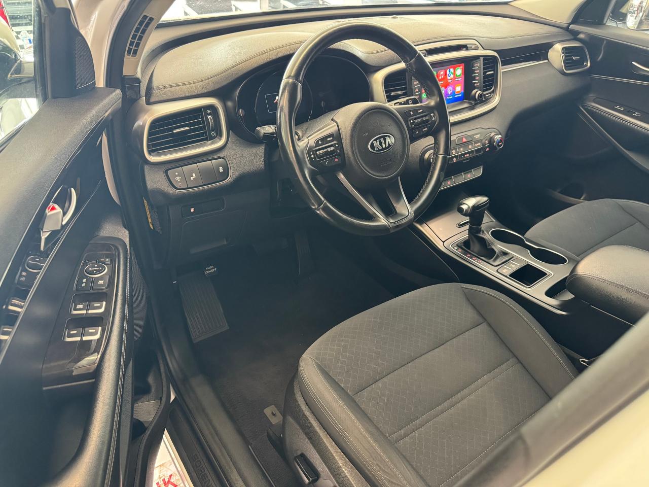 2018 Kia Sorento LX AWD V6 7 Passenger+ApplePlay+BSM+Heated Seats - Photo #18