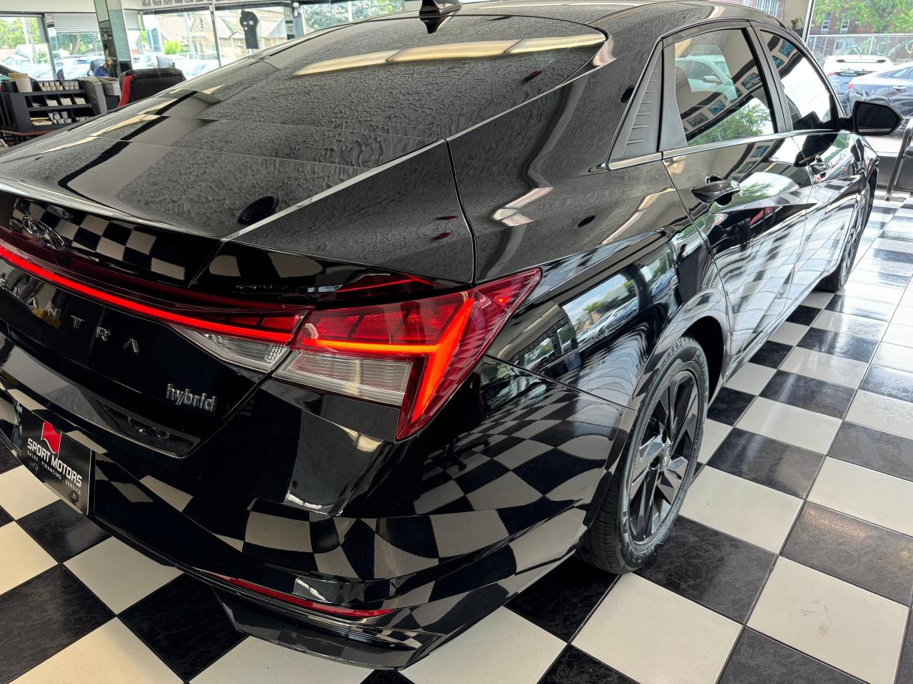 2022 Hyundai Elantra Hybrid ULTIMATE+Roof+Heated Leather+CLEAN CARFAX - Photo #44