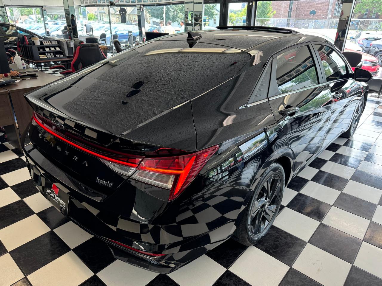 2022 Hyundai Elantra Hybrid ULTIMATE+Roof+Heated Leather+CLEAN CARFAX - Photo #8