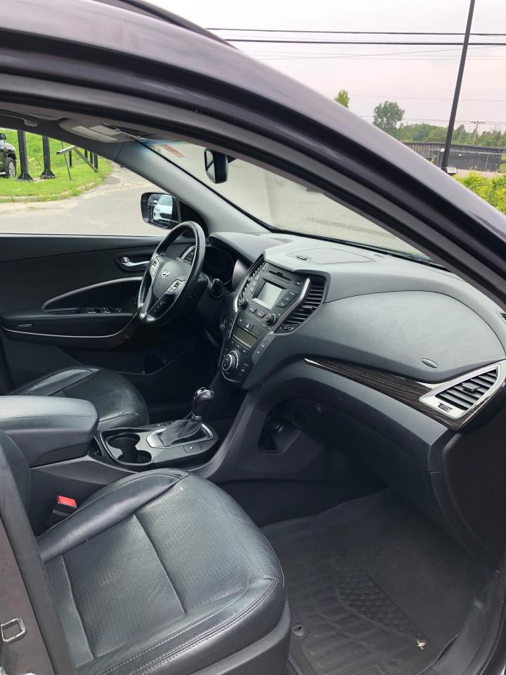 2015 Hyundai Santa Fe Sport AWD 4dr 2.4L Luxury - Photo #8