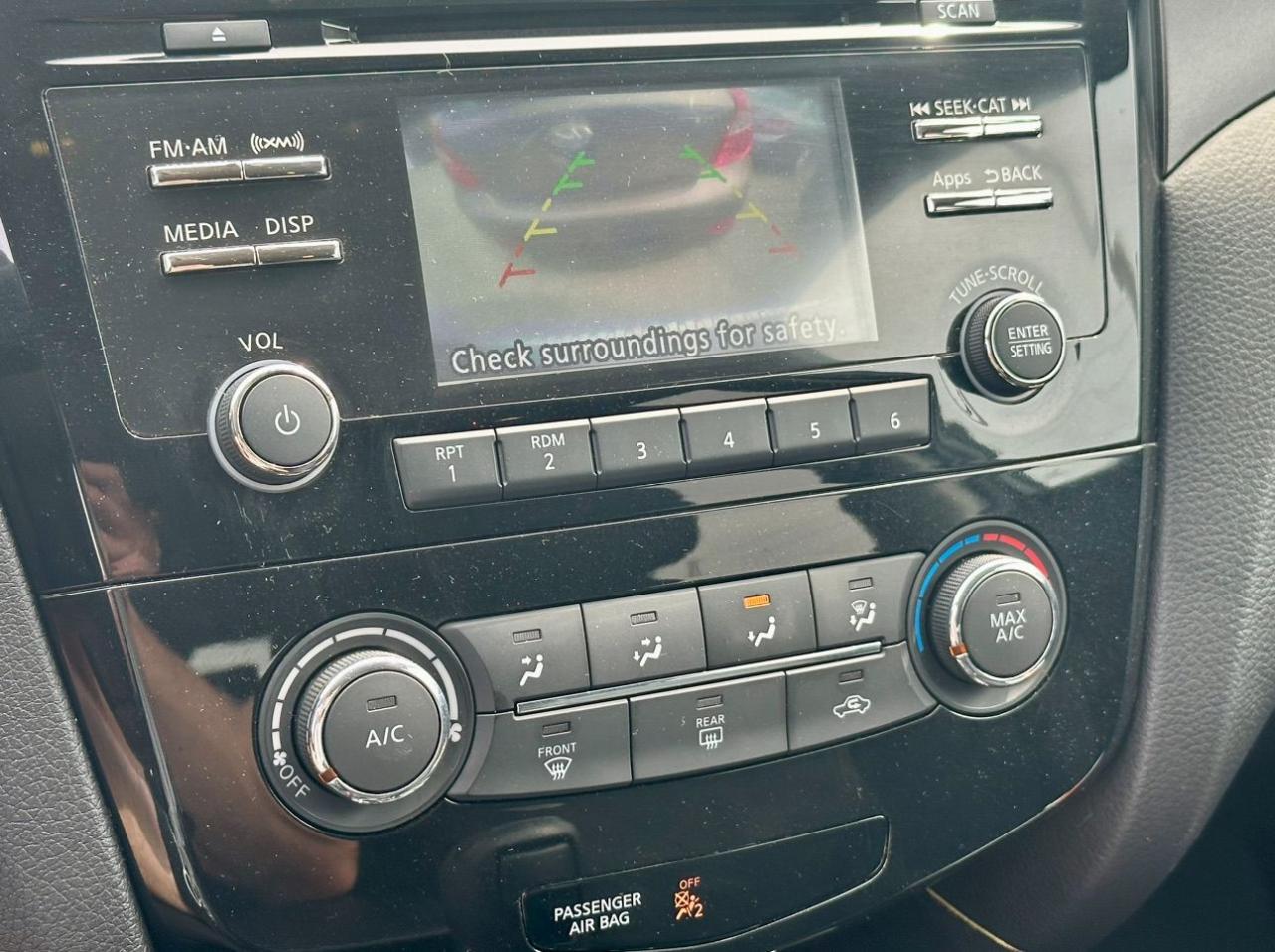 2015 Nissan Rogue SV - Photo #13