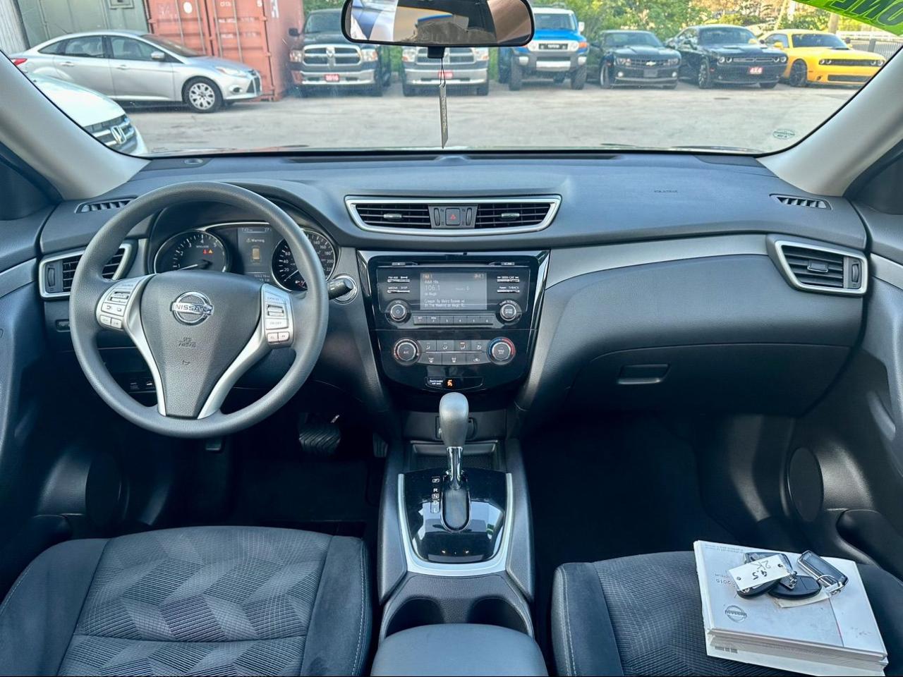 2015 Nissan Rogue SV - Photo #18