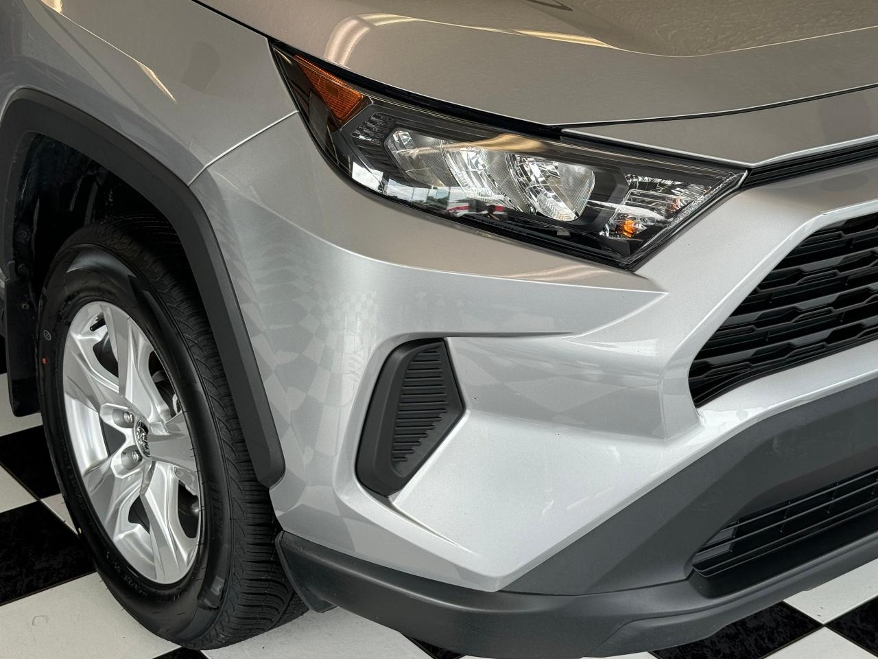 2019 Toyota RAV4 LE AWD+New Tires+Brakes+AdaptiveCruise+CleanCarfax - Photo #39