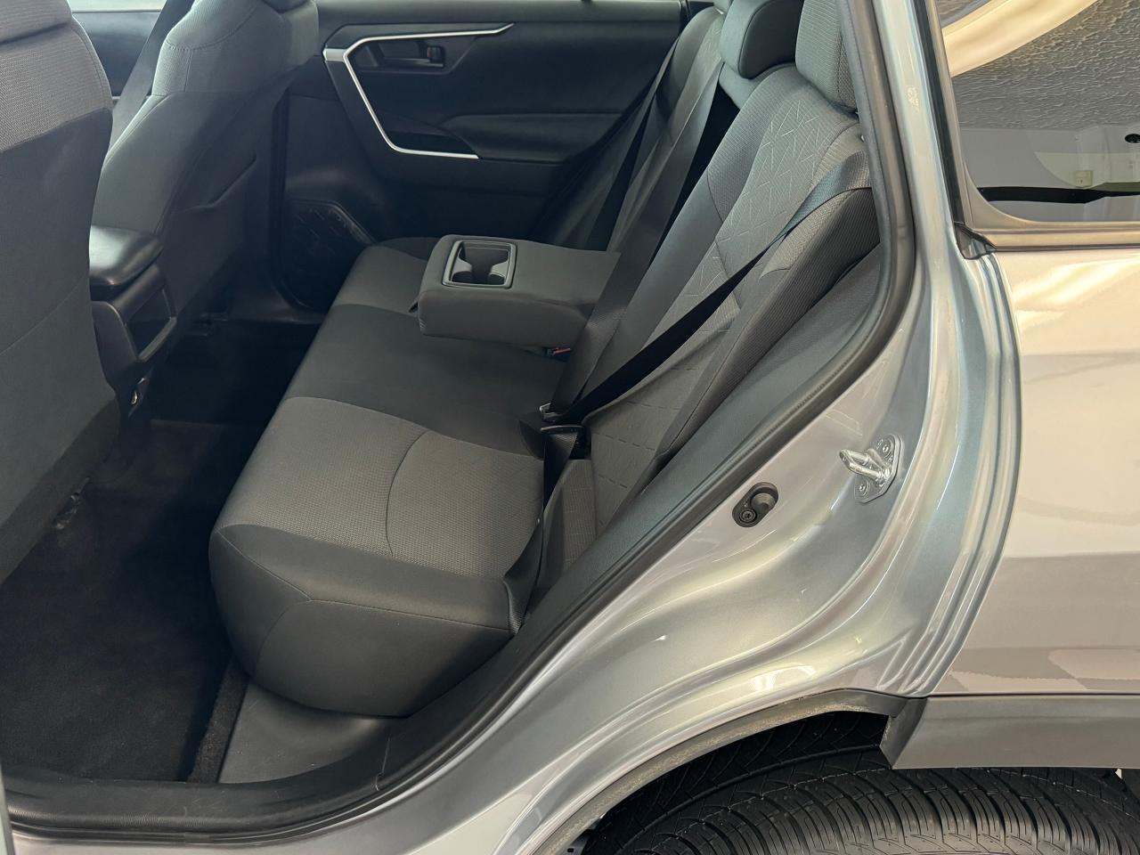 2019 Toyota RAV4 LE AWD+New Tires+Brakes+AdaptiveCruise+CleanCarfax - Photo #25