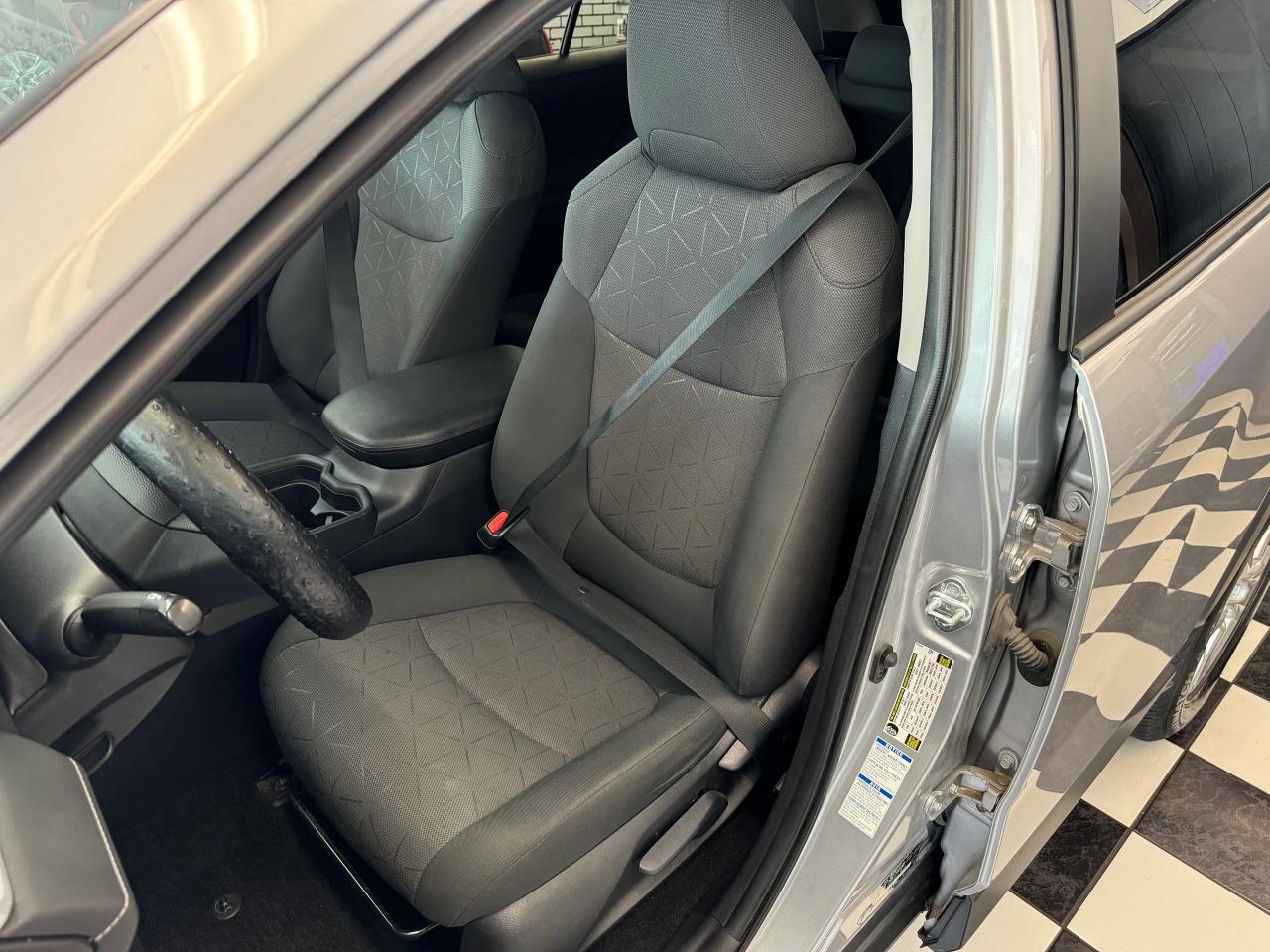 2019 Toyota RAV4 LE AWD+New Tires+Brakes+AdaptiveCruise+CleanCarfax - Photo #21