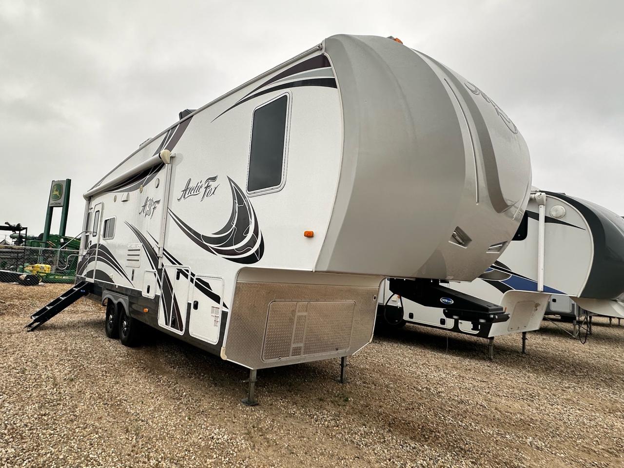 Used 2019 Arctic Fox Grande Ronde 29-5T  for sale in Camrose, AB