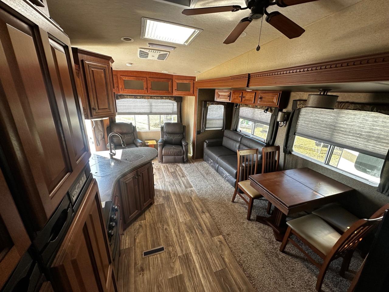 2019 Arctic Fox Grande Ronde 29-5T 