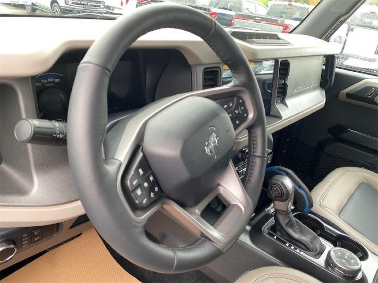 2024 Ford Bronco Wildtrak  - Leather Seats Photo5