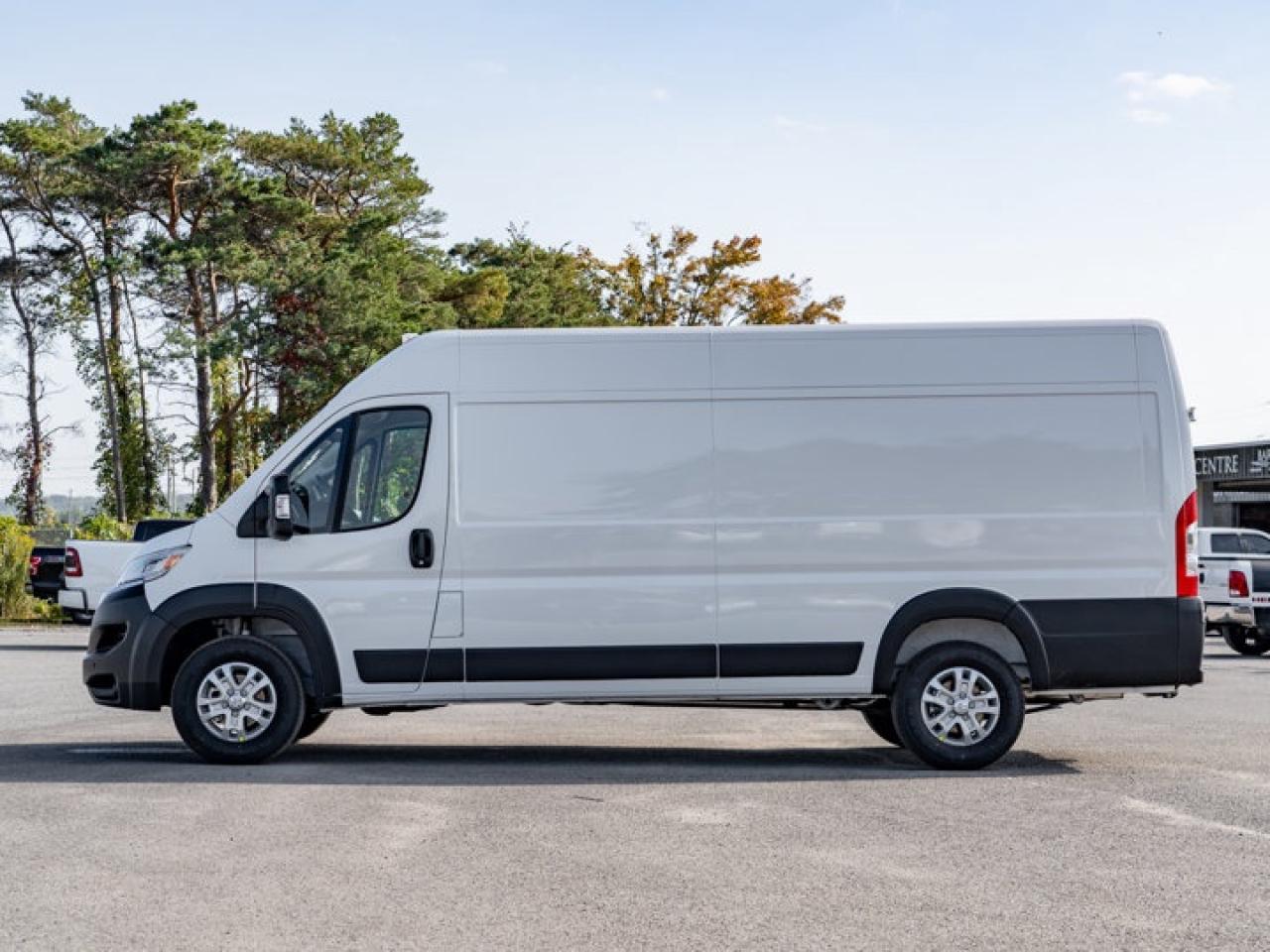 2025 RAM Cargo Van ProMaster SLT+ Photo3