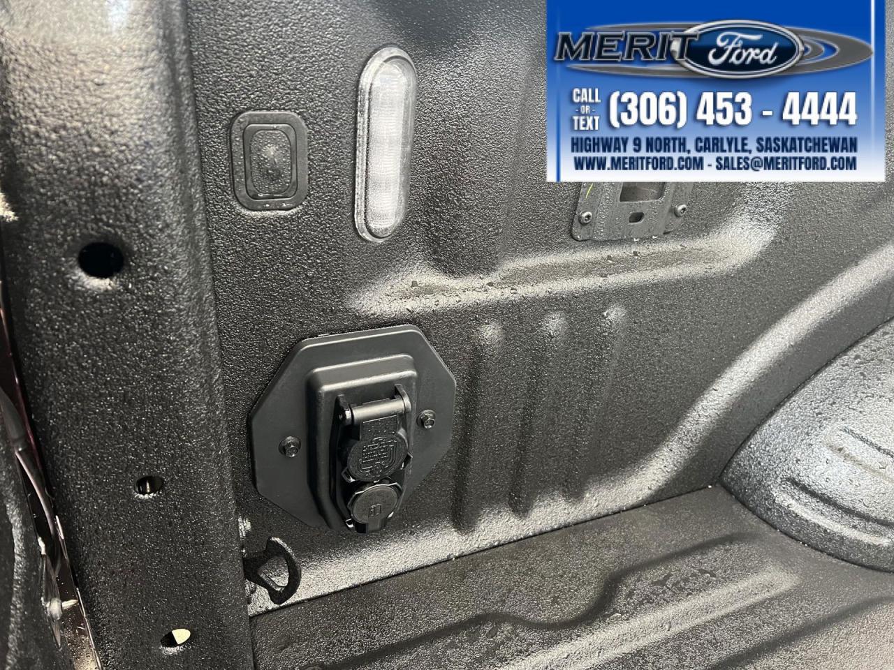 2024 Ford F-350 Super Duty SRW LARIAT - Diesel + Photo5
