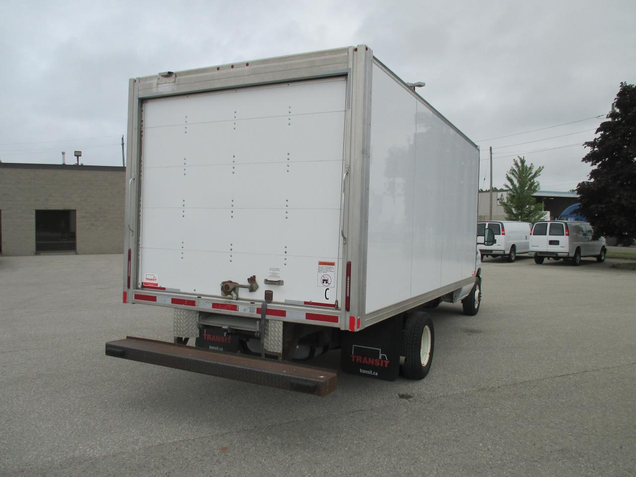 2019 Ford E450 E-450 DRW 176" WB - Photo #5