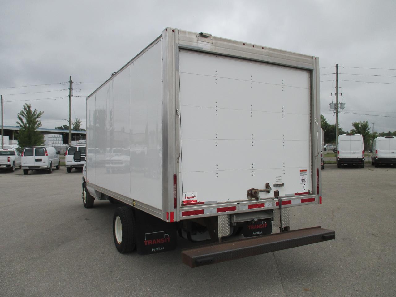 2019 Ford E450 E-450 DRW 176" WB - Photo #6