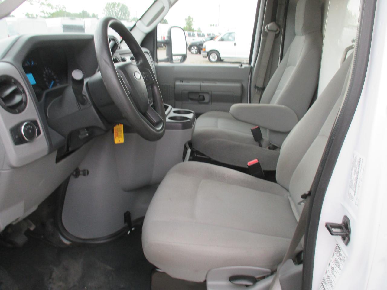 2021 Ford E450 E-450 DRW 176" WB - Photo #11
