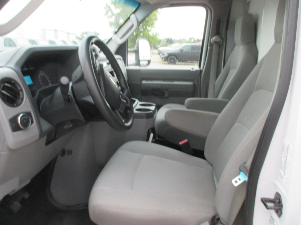 2021 Ford E450 E-450 DRW 176" WB - Photo #11