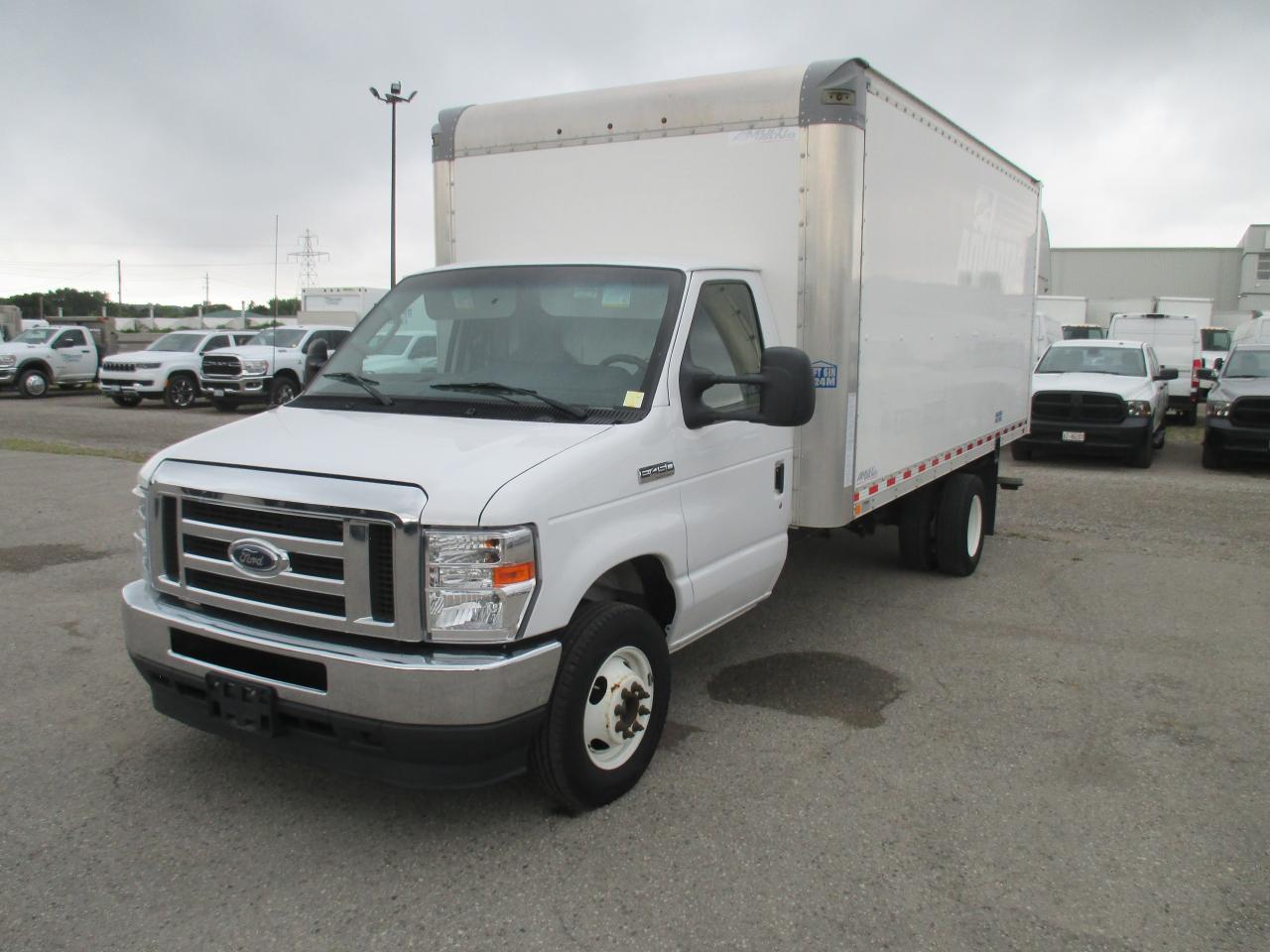 2021 Ford E450 E-450 DRW 176" WB - Photo #2